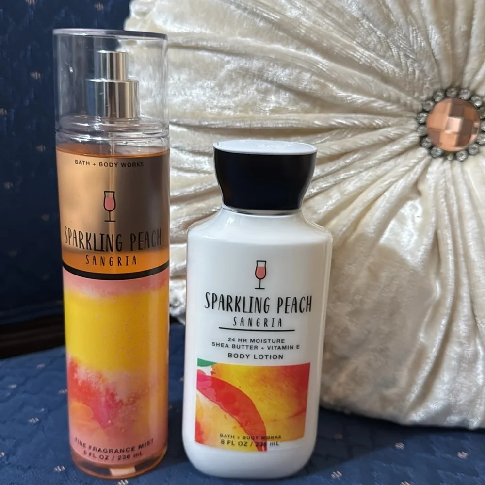 BATH & BODY WORKS SET. . . SPARKLING PEACH SANGRIA SCENT - Picture 2 of 5
